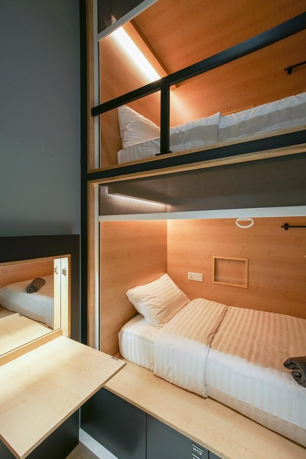 Private Twin Room (Shared Bathroom)